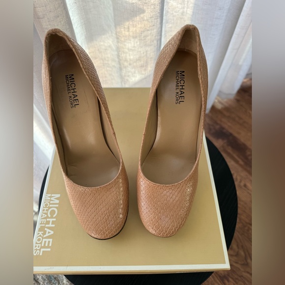 Michael Kors Raceway Platform Pump 7 - Picture 4 of 5